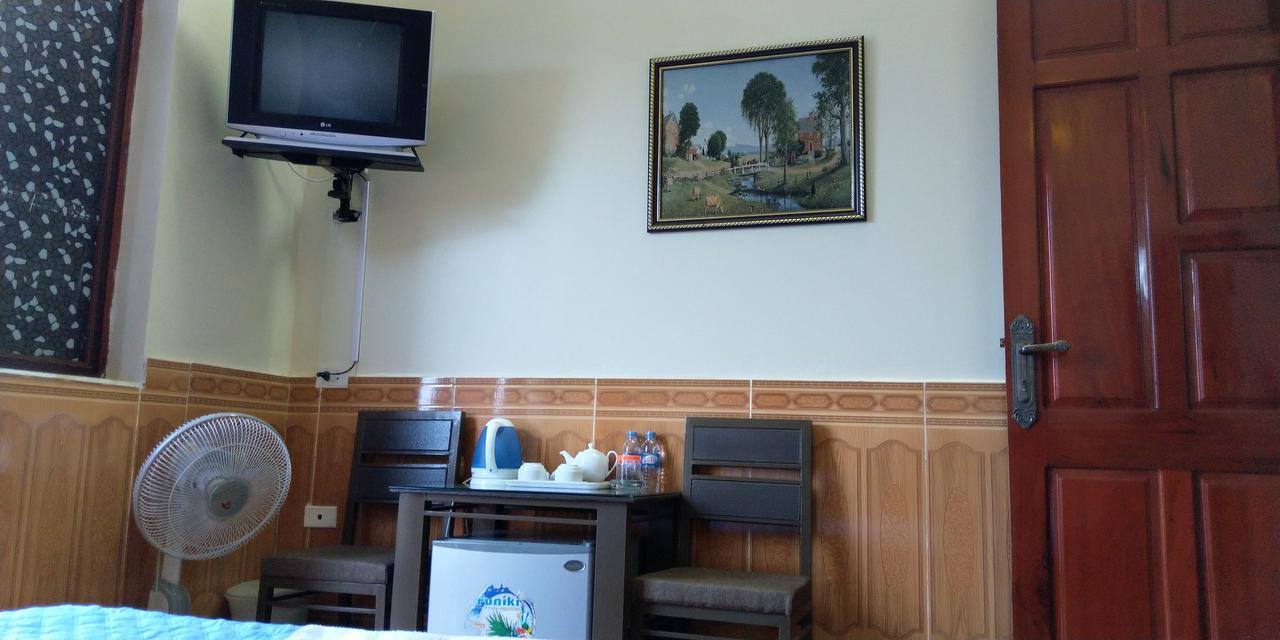 Backpackers Hotel Hà Tĩnh Extérieur photo